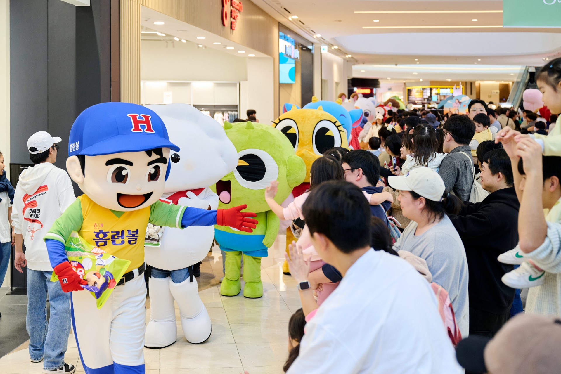 &lt;h5&gt;Results&lt;/h5&gt;
- 스타필드 수원, 스타필드 빌리지 운정 등 신규 점포 오픈 시 업계·지역민 기대감 조성, 부정·추측성 보도 최소화&lt;br /&gt;
- 신규 출점 초기 집중적인 미디어 노출을 통해 단기간 내 화제성과 인지도 확보&lt;br /&gt;
- 시즌·트렌드 기반 콘텐츠로 기존 점포의 화제성 유지, 모객 및 언론 노출 성과 강화&lt;br /&gt;